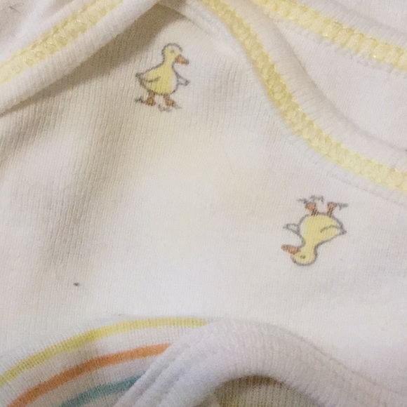 Unisex baby 0-3months lot π - Picture 2 of 3